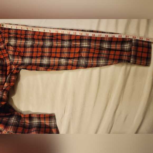 WindRiver men's small red/orange flannel plaid long-sleeved snap fasten shirt - Picture 8 of 8